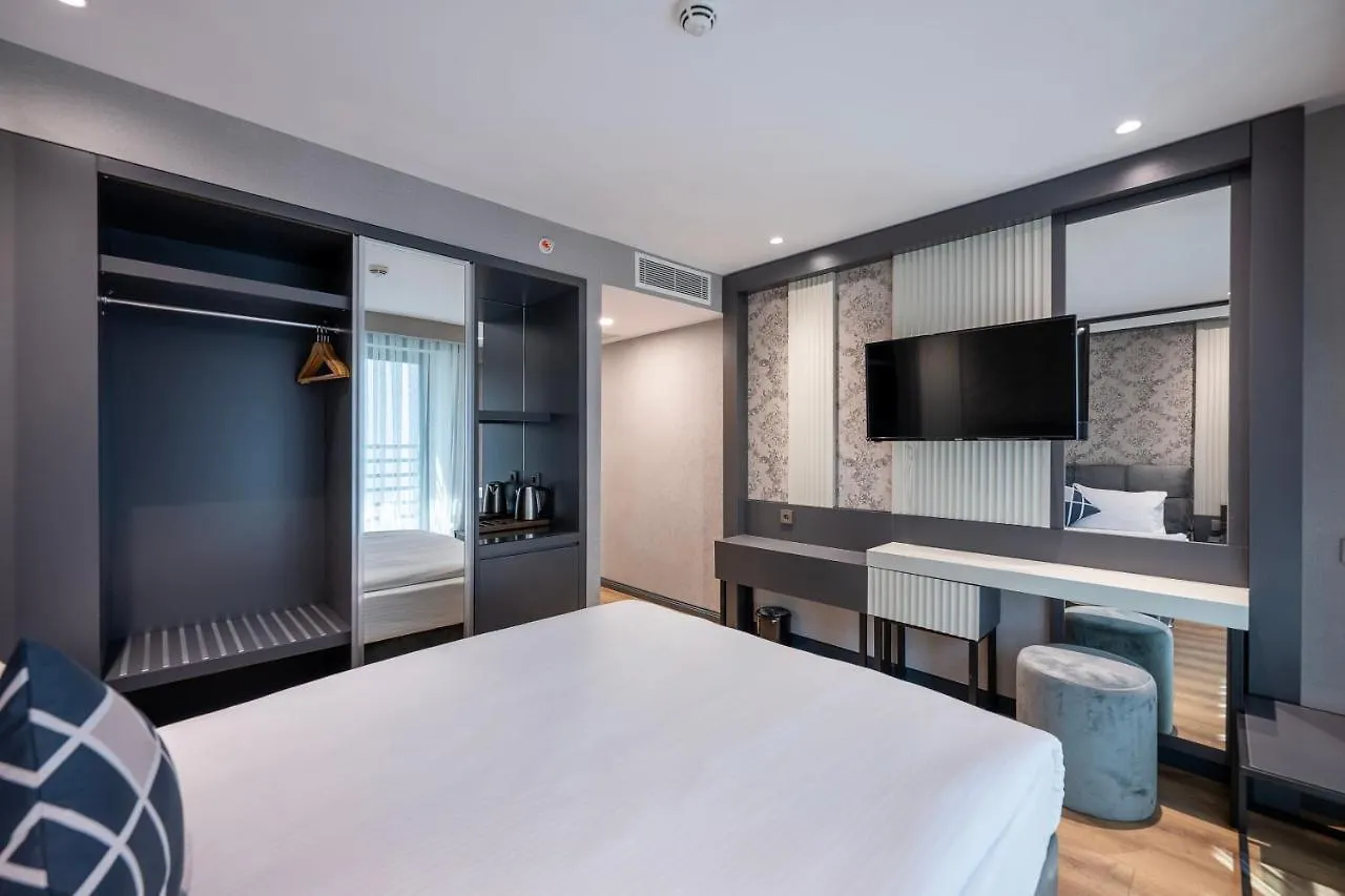 Four Points Flex By Sheraton Antalya Lara 4*,